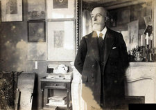 Odilon Redon in his apartment and studio at the avenue de Wagram, c. 1910. Bibliothèque de l’Institut national d’histoire de l’art, Paris