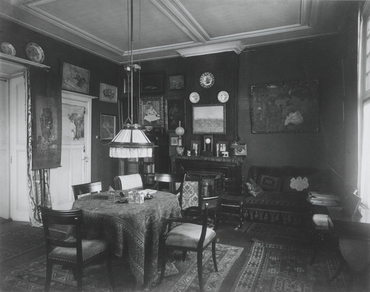 Interior of Jo van Gogh-Bonger’s house at Koninginneweg 77, 1905 Van Gogh Museum, Amsterdam (Vincent van Gogh Foundation)