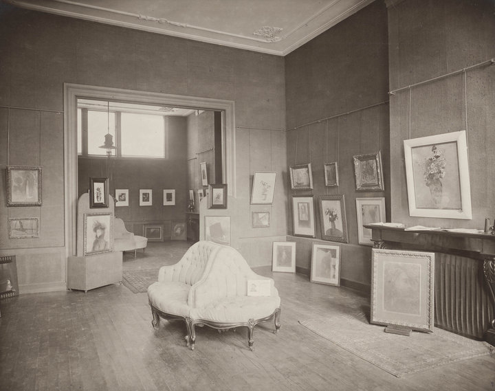 Interior of Kunstzaal Reckers during the Redon exhibition of 1907, Rotterdam. Rijksmuseum, Amsterdam, Andries Bonger Archive, S. Crommelin Bequest