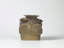 Back of Cleopatra Pot